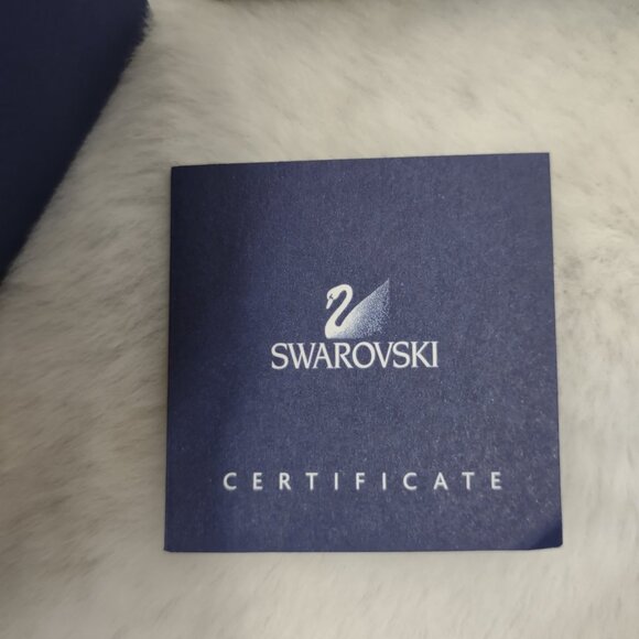 SWAROVSKI Heart Crystal In Box - Picture 2 of 7